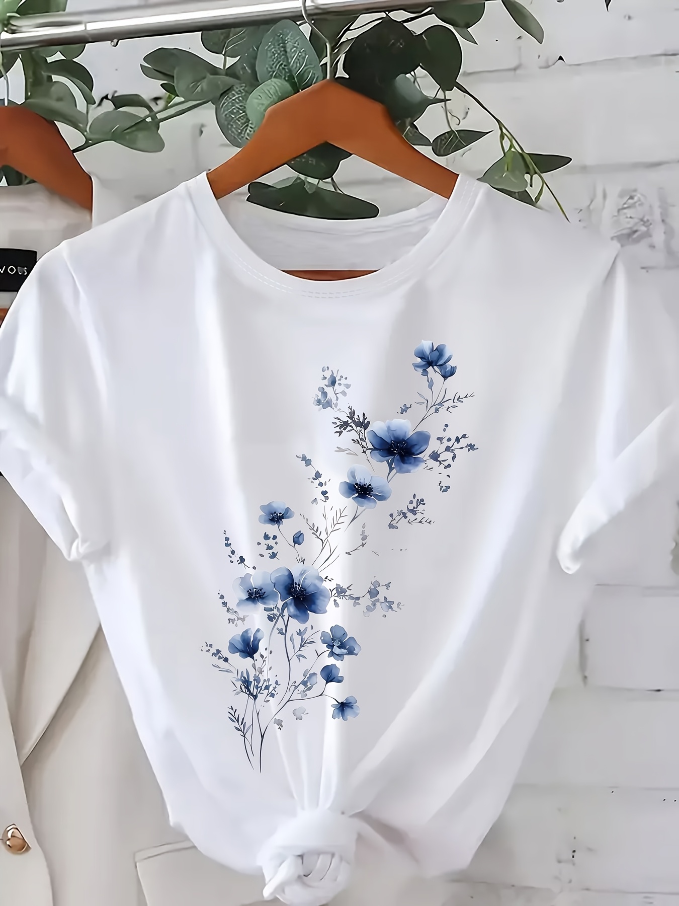 T-Shirt à imprimé Floral pour femmes, bleu, Design Floral, décontracté, col rond, manches courtes, printemps été automne, haut tendance pour dames