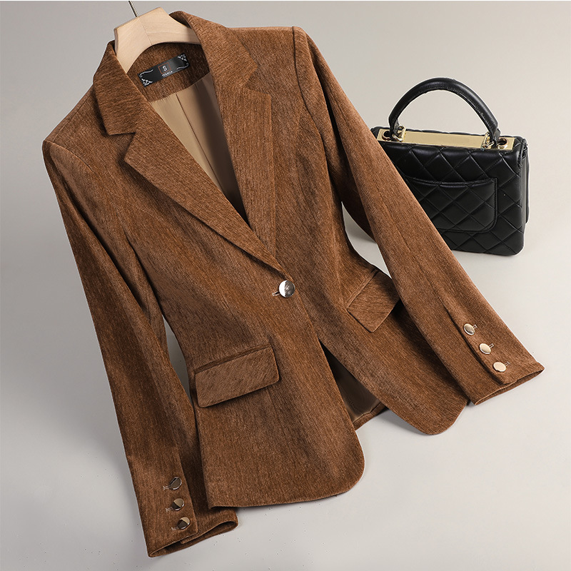 Blazer en velours jaune or pour femme – Collection Automne Hiver – Tenue décontractée et élégante pour le bureau – Veste de travail formelle