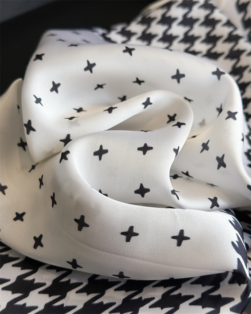Écharpe carrée de luxe à motif pied-de-poule pour femme, élégante, imprimée, hijab, foulard, châle, couleur unie, en soie douce et résistante aux taches