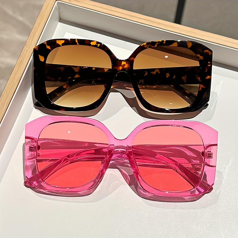 Nouvelles lunettes de soleil Festive Beach Party Club : montures surdimensionnées et carrées dans des couleurs vives – Parfaites pour le plaisir d'été! Voyages en plein air