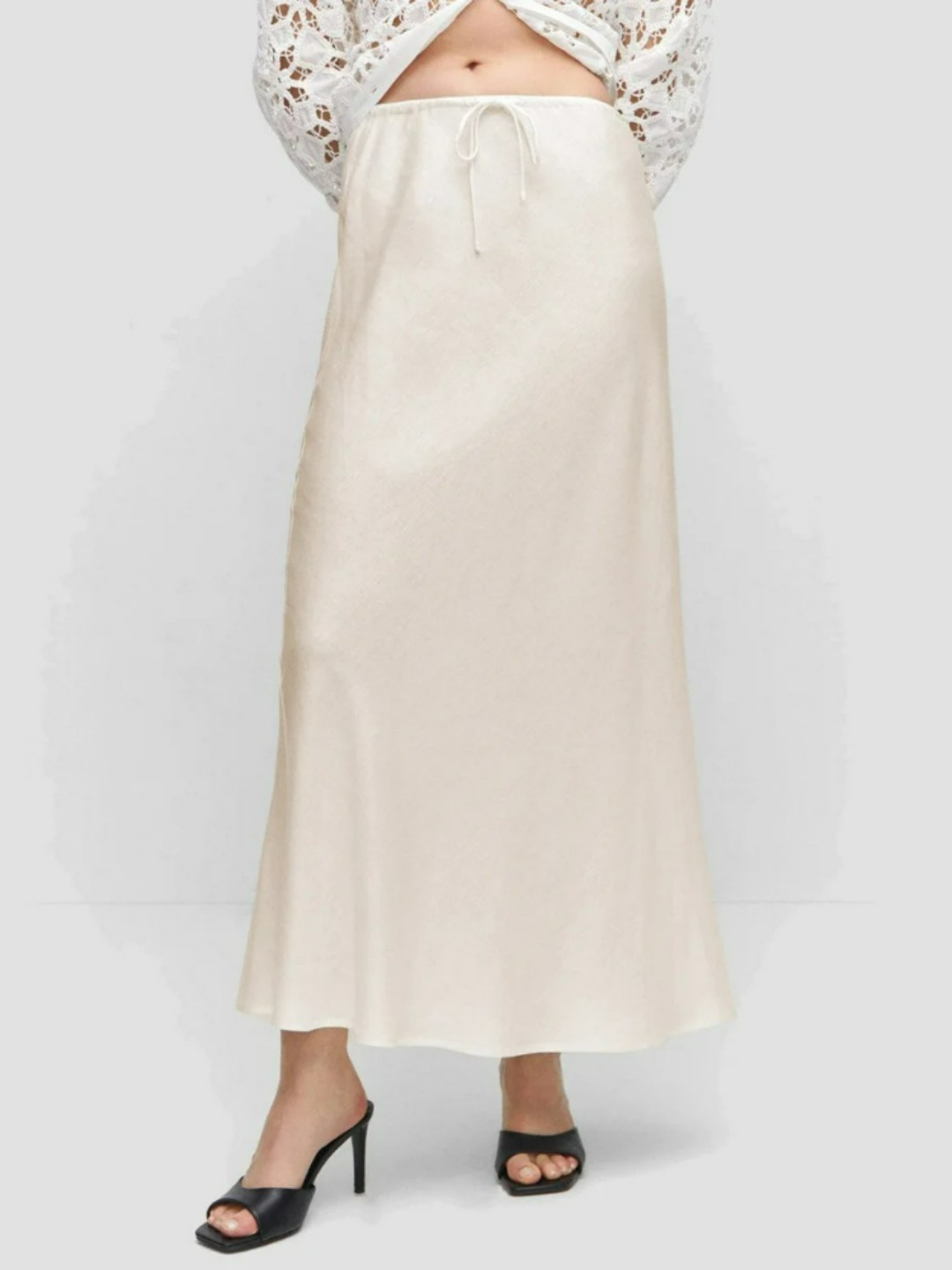 Jupe longue en satin couleur unie pour femme, taille haute, à lacets, élégante et tendance, collection Printemps-Été 2026, style luxe léger