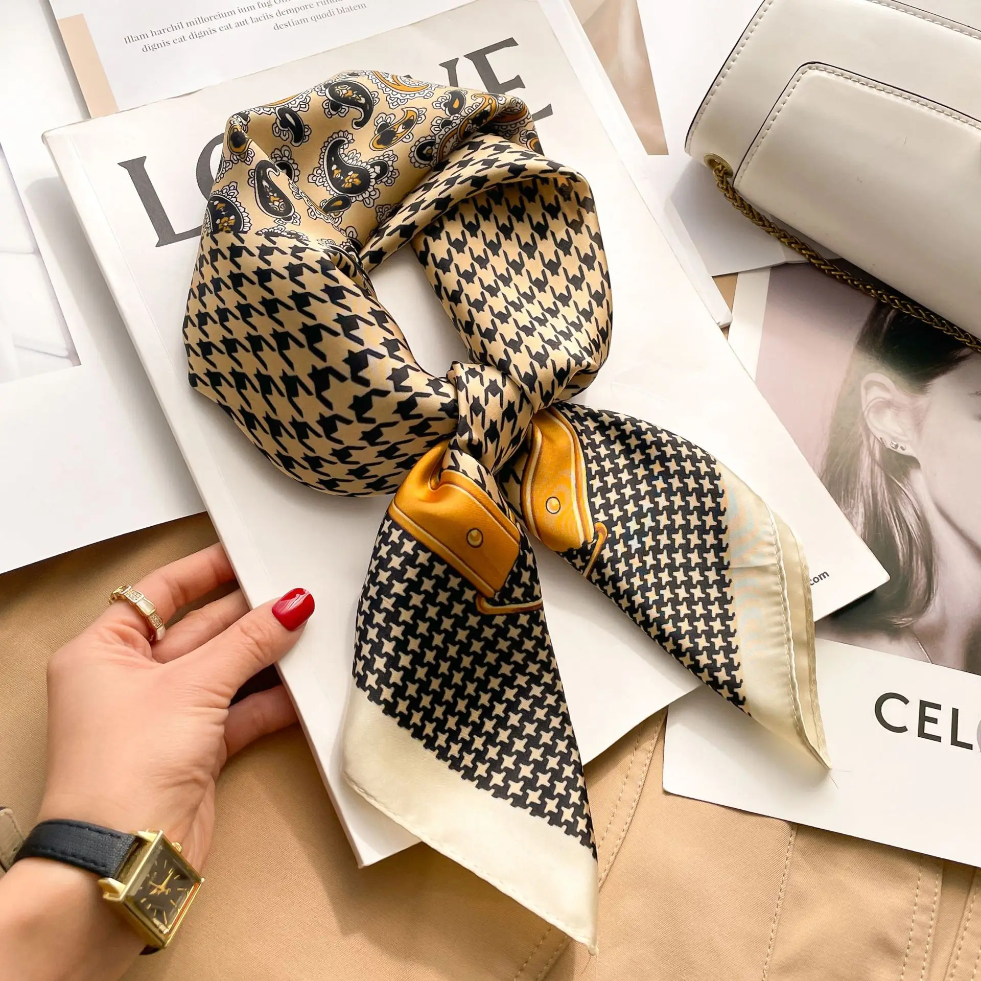 Nouveau foulard en soie foulard carré en soie pour femmes, sac à main de luxe pour femmes, foulard en soie de styliste SJ01