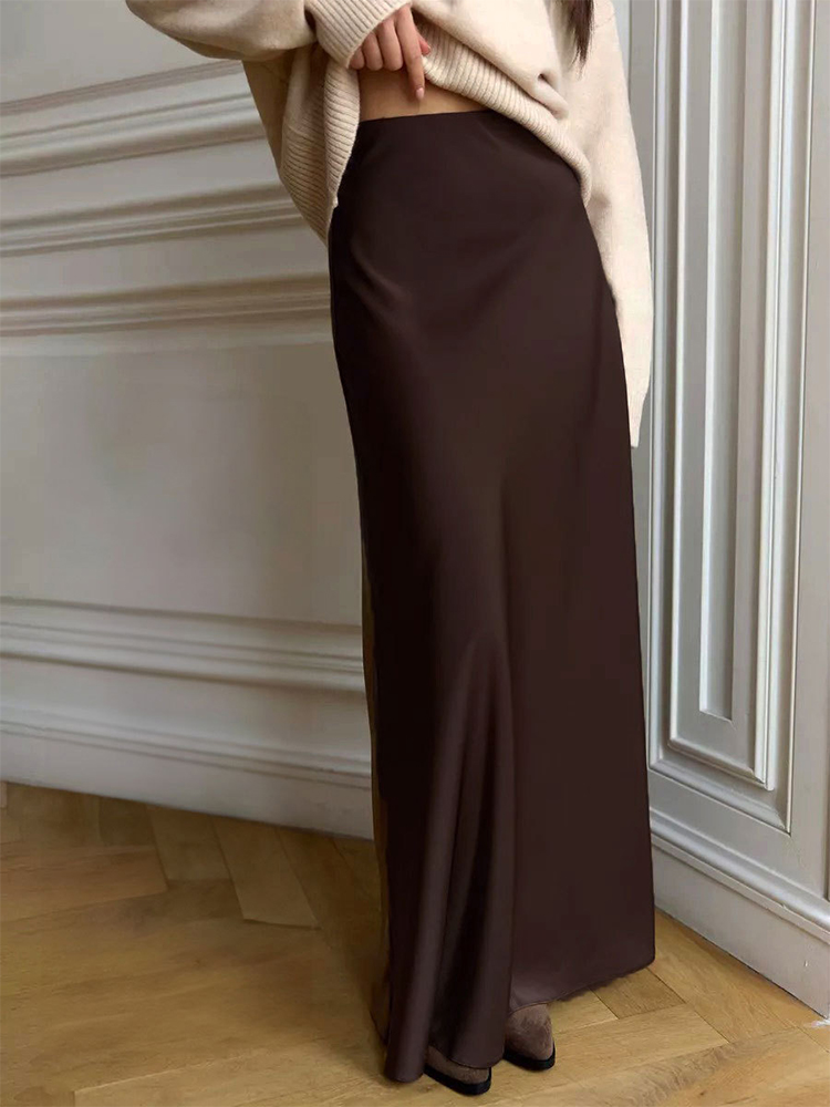 Élégante jupe longue en satin blanc pour femmes, taille haute, coupe ajustée, style queue de poisson, jupe maxi 2026, nouvelle collection décontractée pour le quotidien, le travail et le bureau.