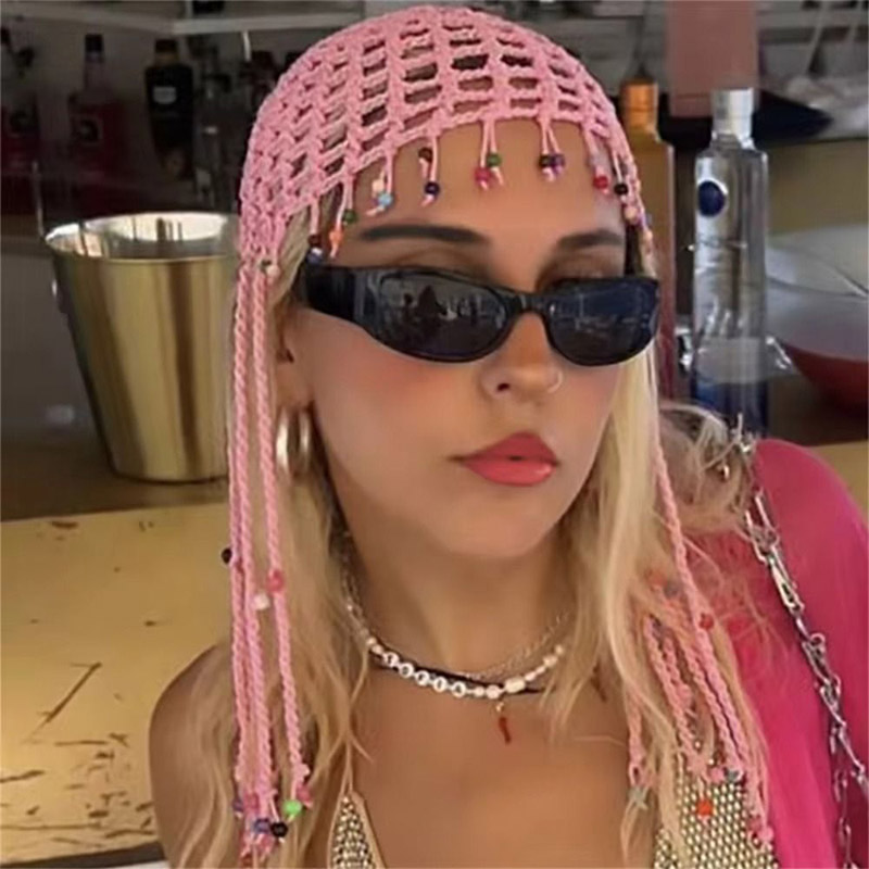 Chapeau en crochet style ethnique, chapeau de plage à pompons, bandeau perlé en maille à pompons, accessoire de cheveux style bohème, tenue tendance ﻿