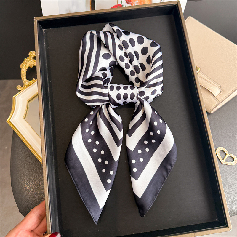 Nouvelle écharpe à motif à pois de 70 cm pour femmes, foulard fin en sergé pour le printemps et l'été, châle turban à la mode et polyvalent