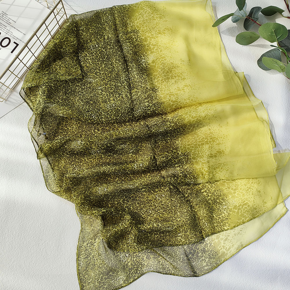 Foulard en mousseline de soie Georgette pour femmes, Style classique, dégradé, léopard, élégant, Bandana, Protection contre le soleil, été