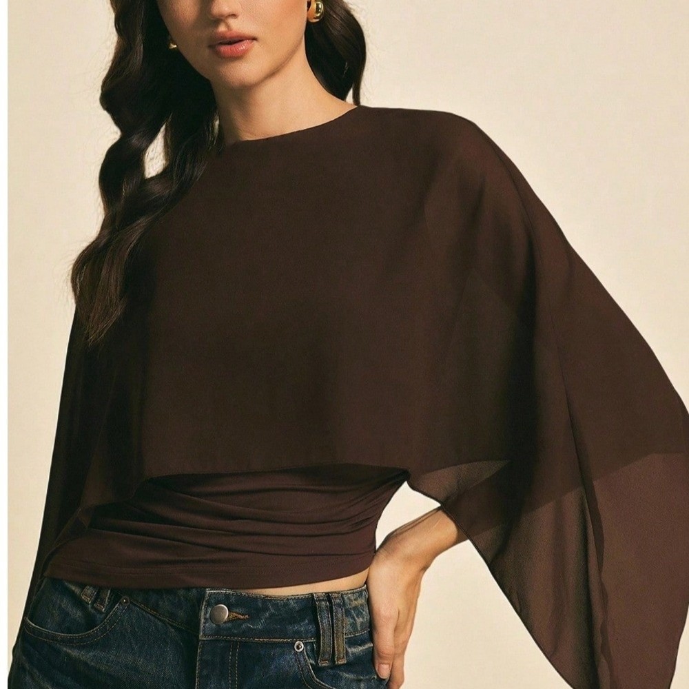 Haut élégant à col rond et manches cape, coupe ajustée, devant ouvert, t-shirt asymétrique, taille froncée, tissu transparent, manches chauve-souris, pour le quotidien