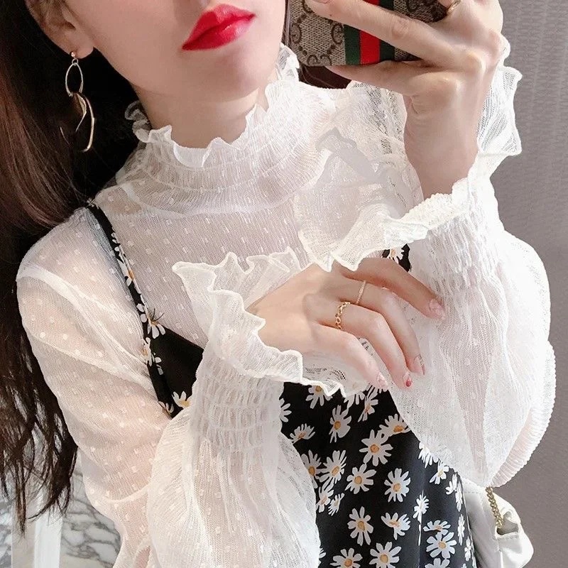T-shirt noir en dentelle à manches évasées et coupe ajustée pour femme, à manches longues et col rond, haut de base tendance, style kimono, pour femme.