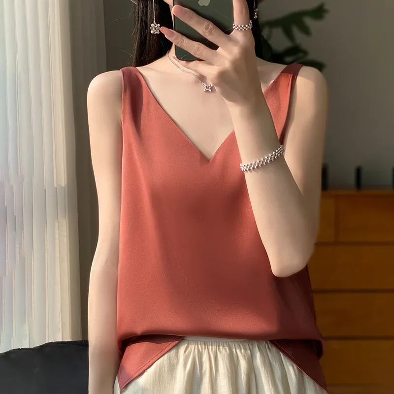 Camisole en soie glacée pour femmes, col en v, débardeur en Satin blanc, mûrier, haut court d'été pour dames, chemisier sans manches solide