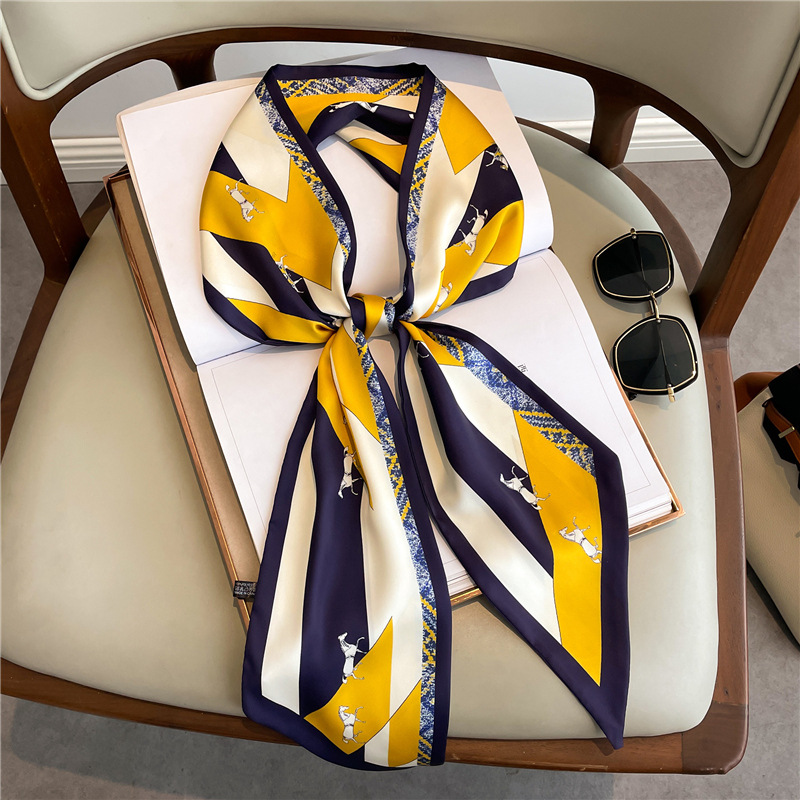 Écharpe de luxe imprimée cheval, élégante, fine et soyeuse, nouvelle mode 2026, foulard décoratif décontracté pour femme