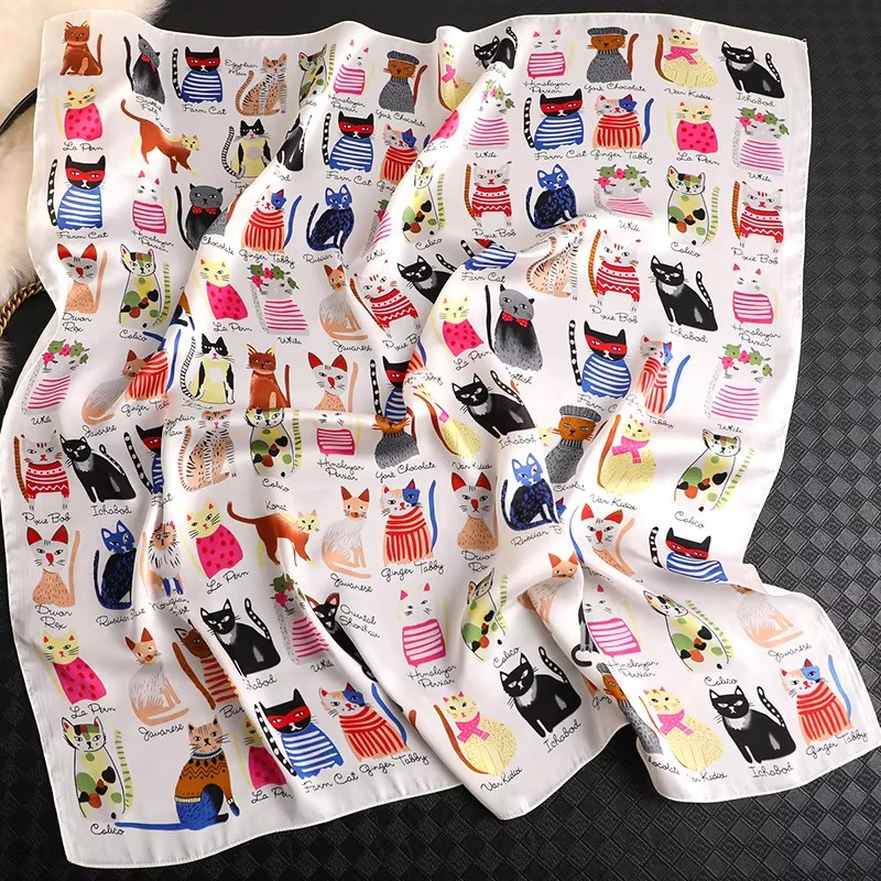 Marque de luxe 2025 nouvelle mode été soie carré Foulard femmes chat P Satin cou cheveux cravate bande plage Hijab tête femme Foulard