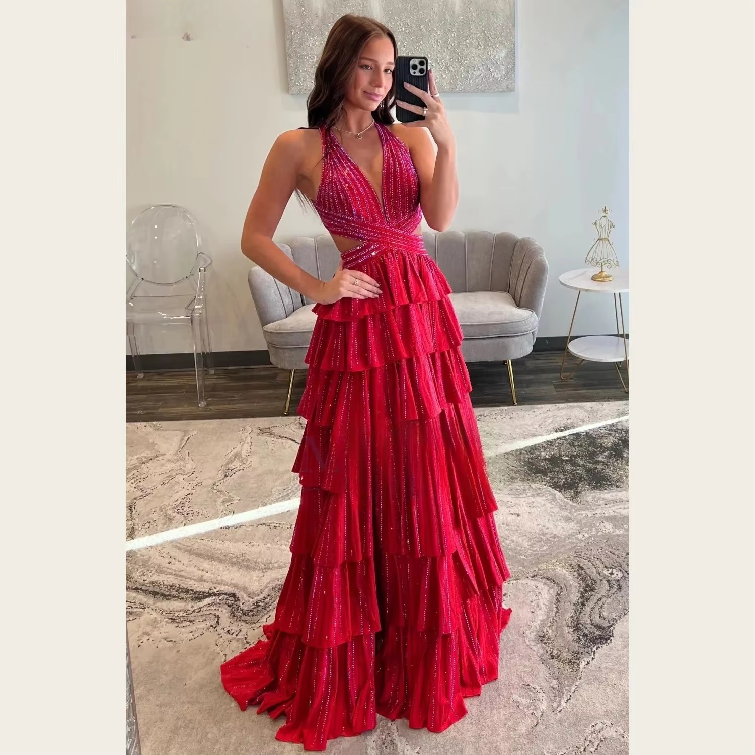 Robes de soirée maxi à col en V et à bretelles pour femmes, avec volants superposés et découpe à la taille, idéales pour les mariages, les réceptions et les événements formels.
