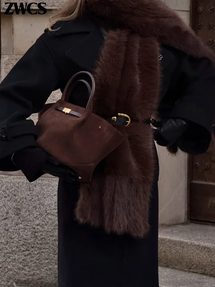 Écharpe à pompons en fausse fourrure pour femmes, foulard en fourrure moelleuse, châle de luxe, accessoires pour vêtements, nouvelle collection automne-hiver 2026