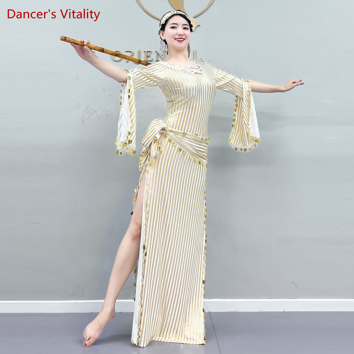 Costumes de danse du ventre Robe lait soie or paillettes robes de danse Baladi Folk personnalisé 2022 Baladi Shaabi vêtements de danse orientale