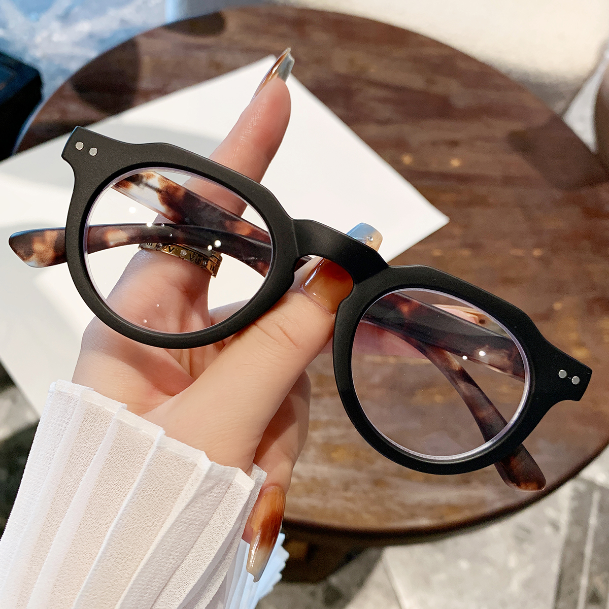 Lunettes de lecture rondes rétro pour hommes et femmes - Monture en PC transparente vintage, grossissement de +1,0 à +3,5 Accessoires pour ordinateur et ordinateur portable