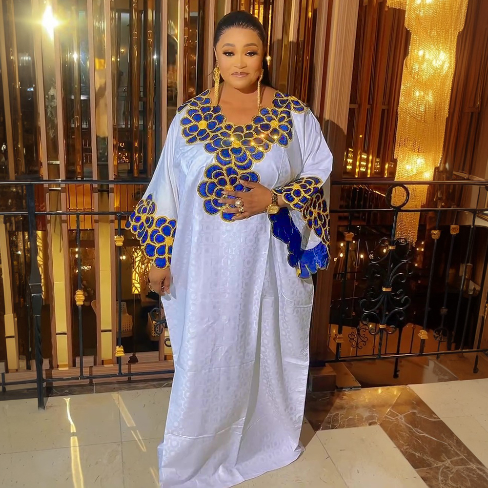 Robes africaines pour femmes Dashiki broderie traditionnelle Bazin robe Ankara Robes blanches Nigeria robe de soirée de mariage