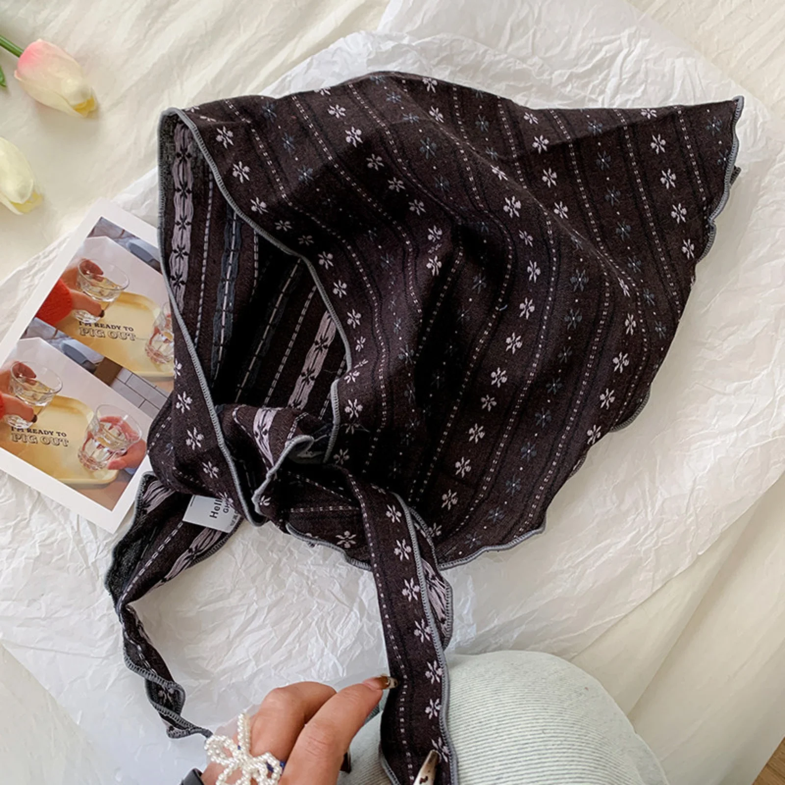 1PCÉcharpe triangulaire florale vintage, bandana fin et doux, bandeau bohème pour femme, accessoires de coiffure tendance pour le quotidien printemps-été