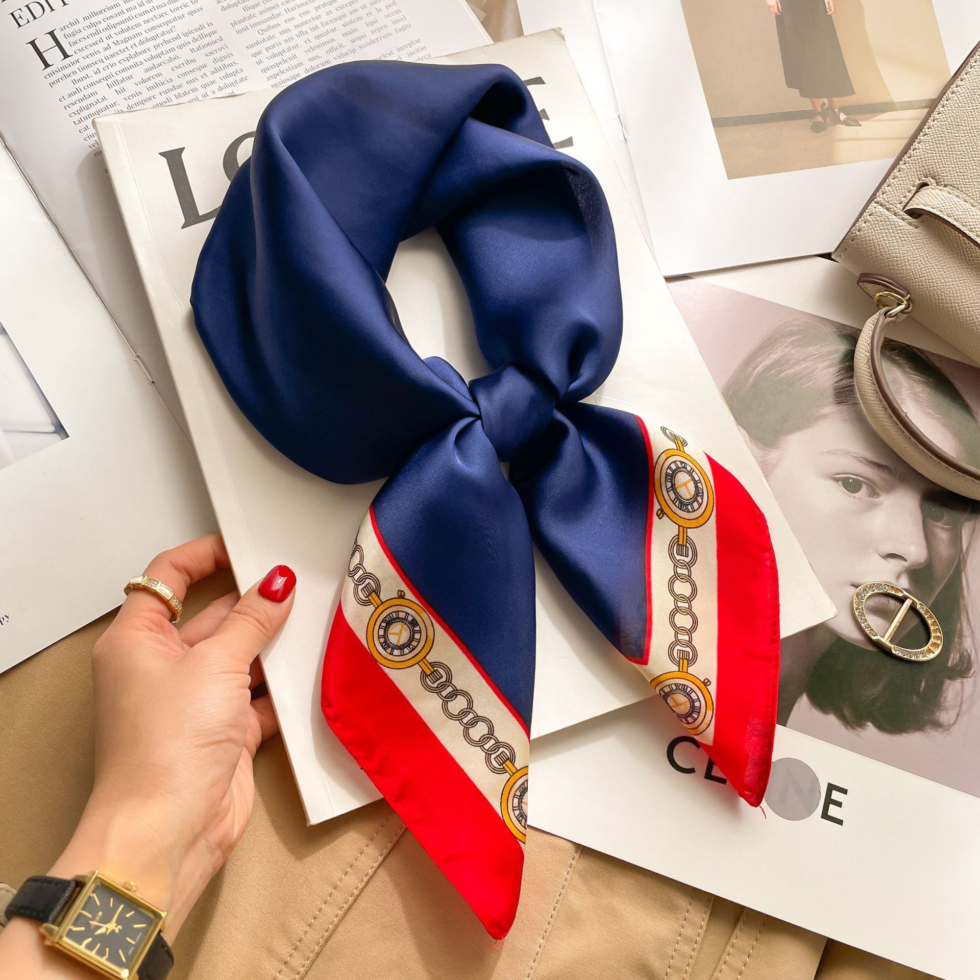 Châle carré en soie pour femmes, Design de luxe, écharpe carrée en Satin, Hijab, enveloppes de mode, foulard, bandes de cheveux, ruban, Bandana
