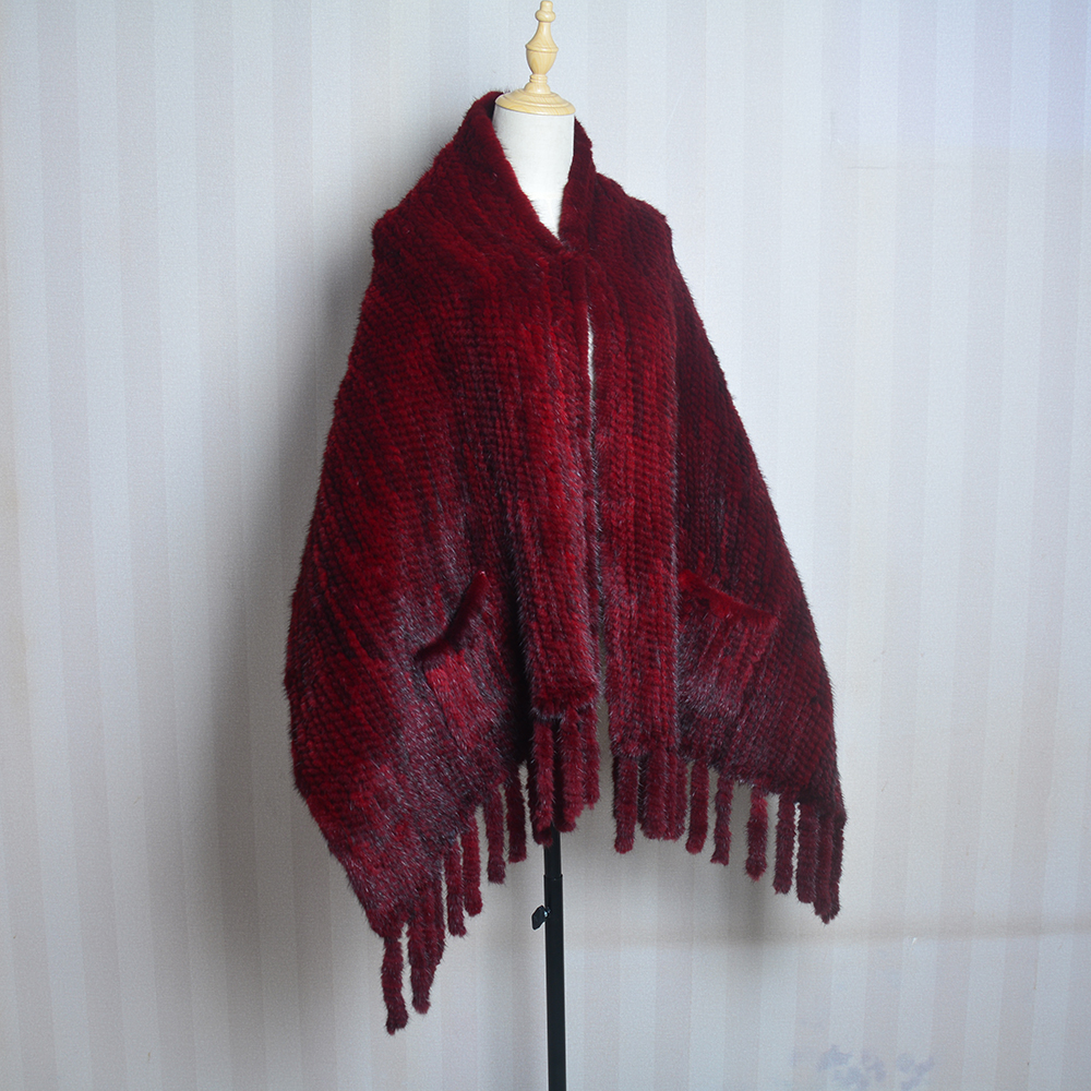 Nouveau châle en fourrure de vison véritable tricotée pour femme 2026, châle en fourrure de vison véritable 100% naturel avec pompon, ponchos en fourrure de vison tendance
