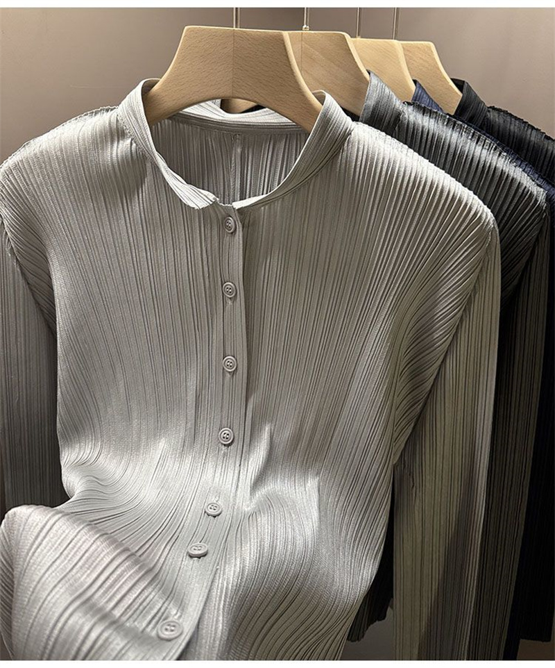 Nouvelles chemises et chemisiers mode Advanced Sense col montant Cardigan printemps plissé à manches longues simple boutonnage chemise femme