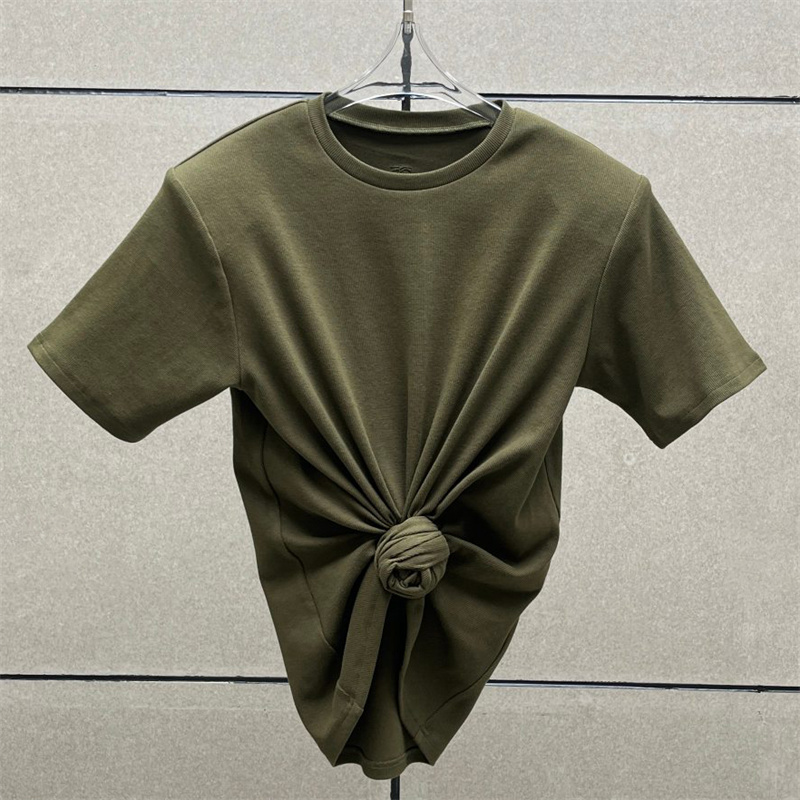 T-shirt femme 2025 été nouveau haut à manches courtes tricoté élastique fleur 3D décoré col rond pull pur coton haut court