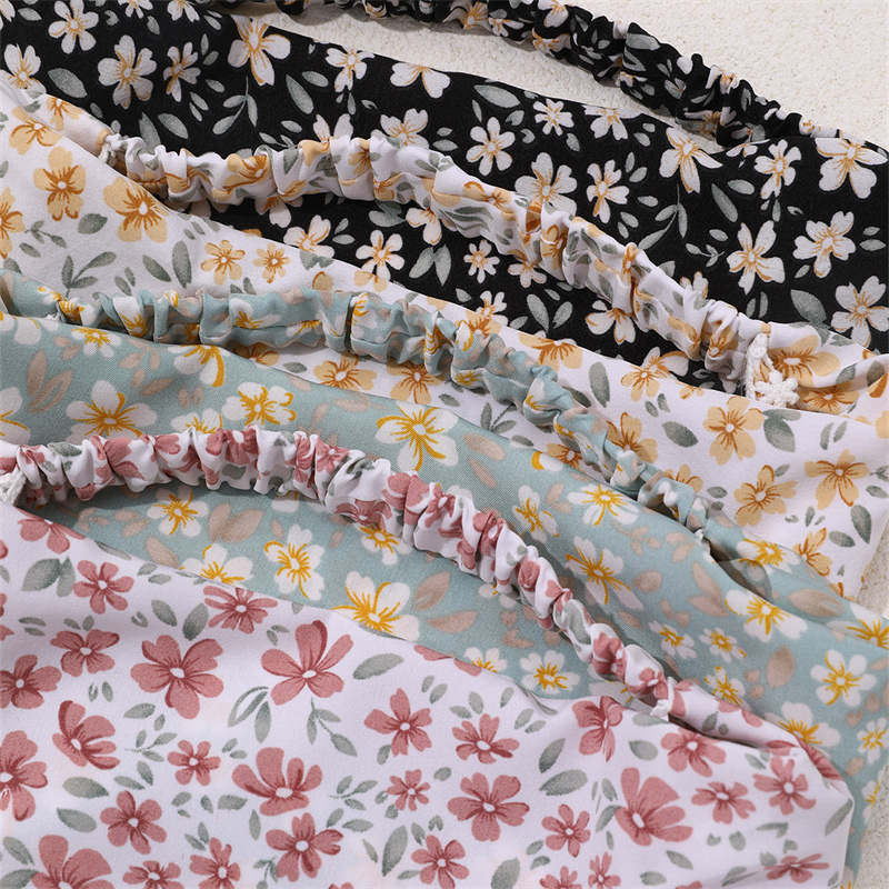 Lot de 4 bandeaux turban floraux avec dentelle et foulard triangulaire – Bandeau élastique pour cheveux, accessoire de mode pour tous les jours.