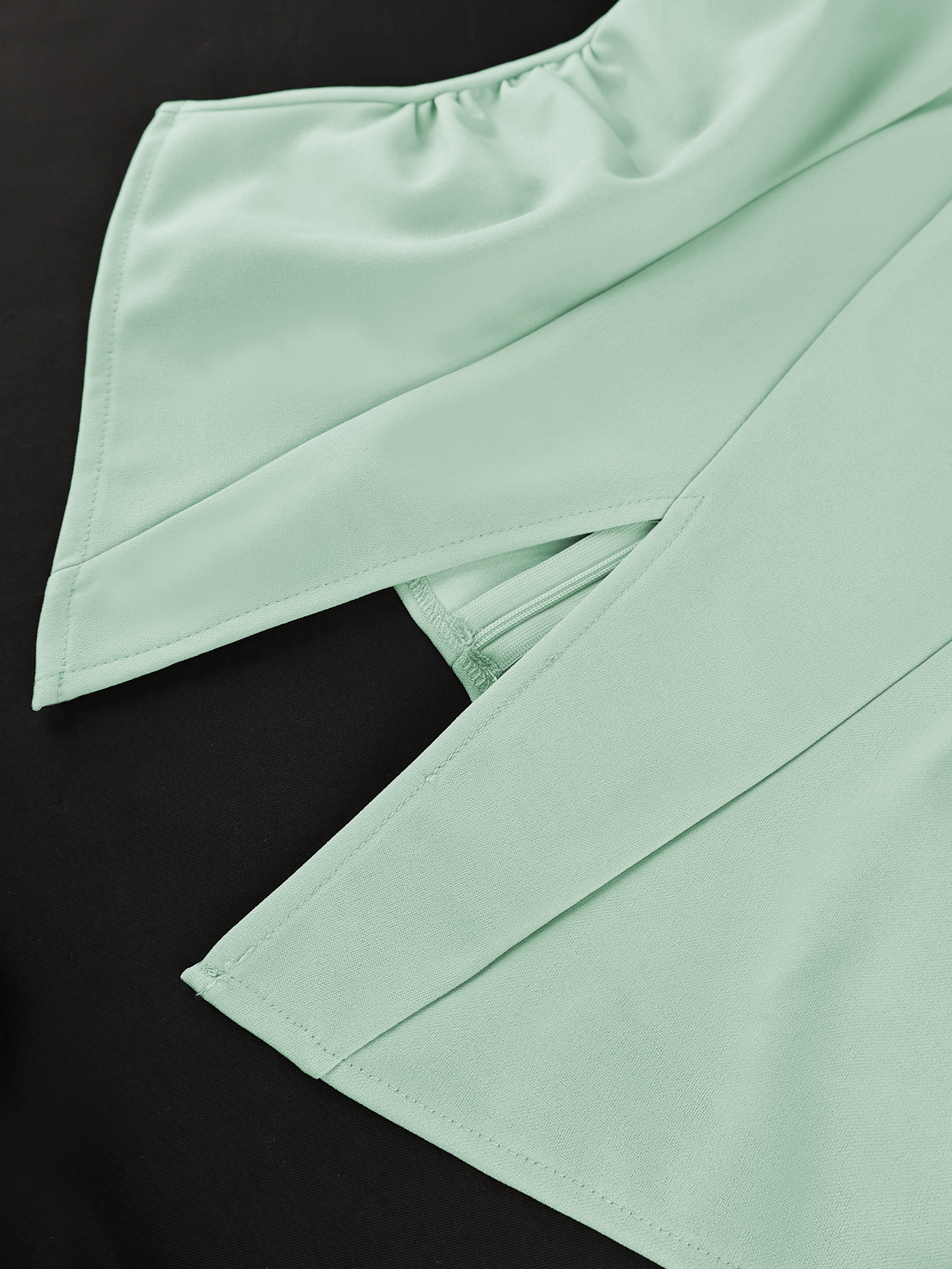 Ensemble décontracté deux pièces pour femme : haut chic à col en V et manches courtes, pantalon taille haute à jambes larges – Tenue quotidienne simple et élégante