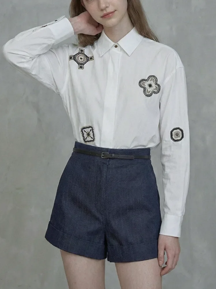 Chemisier pour femme blanc à motif géométrique brodé, col rabattu, manches longues, simple boutonnage, style décontracté