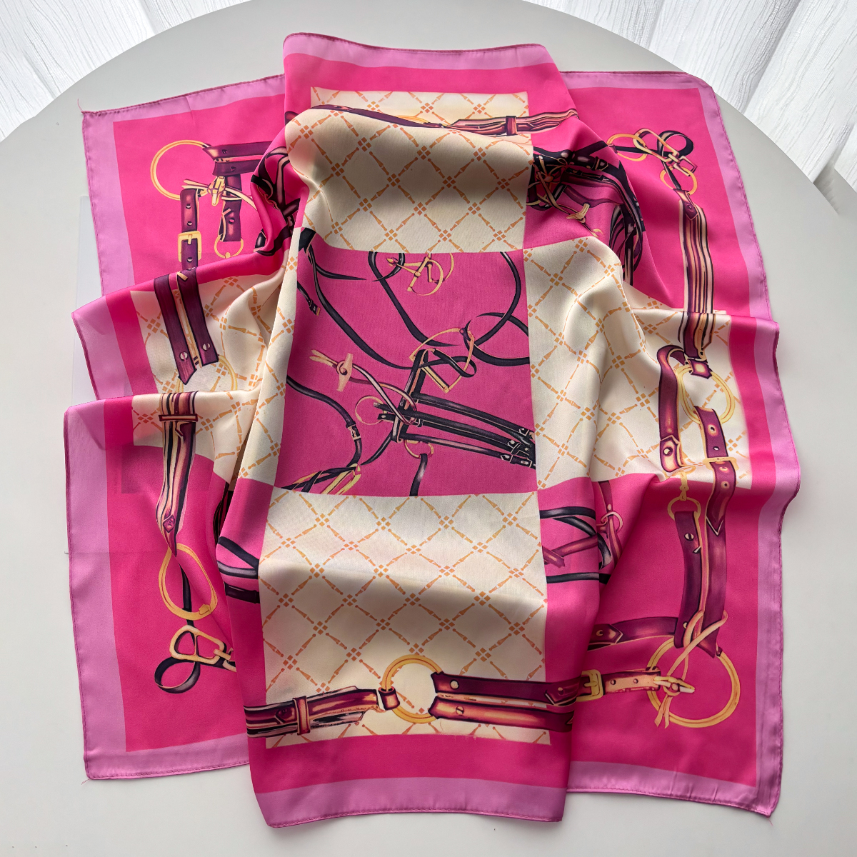 Foulard carré d'été pour femme en soie imitation satin, imprimé de luxe, bandeau, bandana, décoration, foulard de cou, bandeau pour la tête