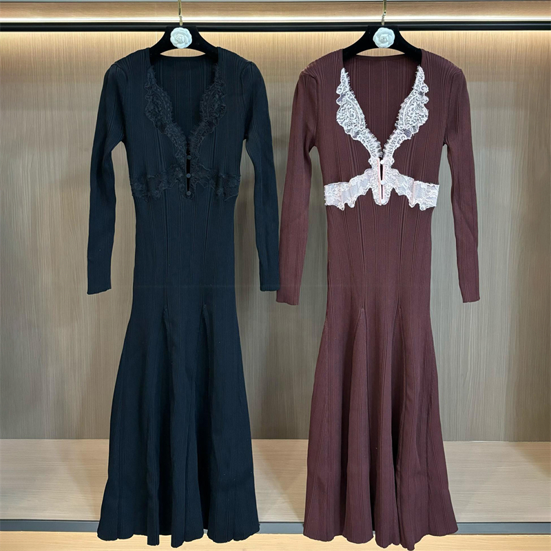 Nouvelle Robe Longue Tricotée Femme Printemps à Col Carré et Dentelle, Manches Longues, Coupe Ajustée, Jupe Sirène Longue, Haute Qualité, Tendance et Sexy