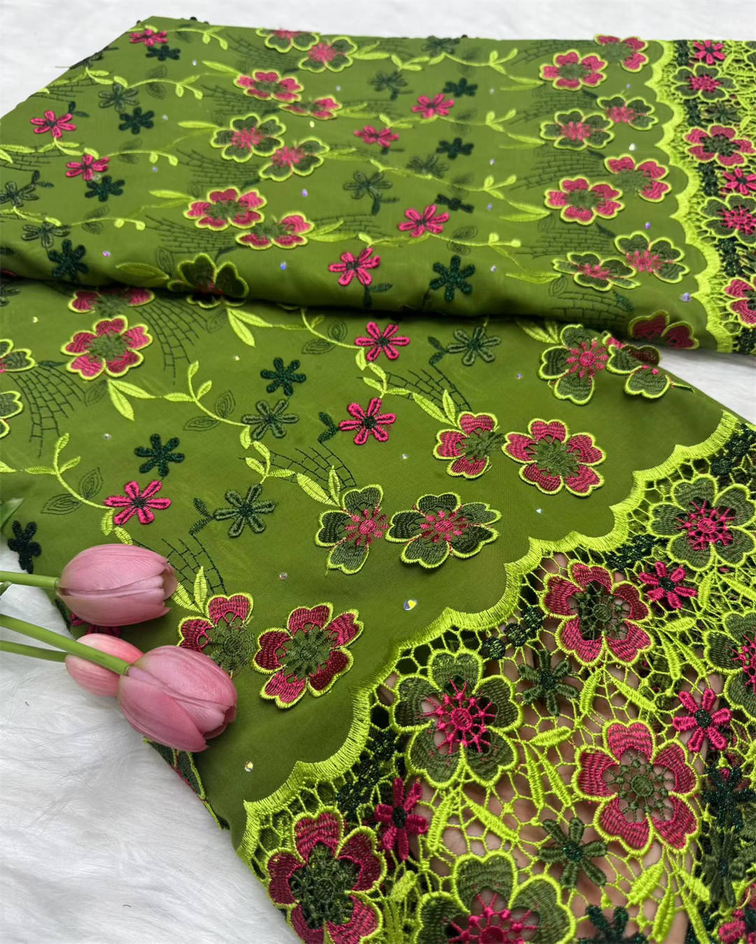Voile suisse en dentelle suisse, avec des pierres appliquées de fleurs 3D, tissu africain en dentelle de Super qualité pour robe de mariée, 2026
