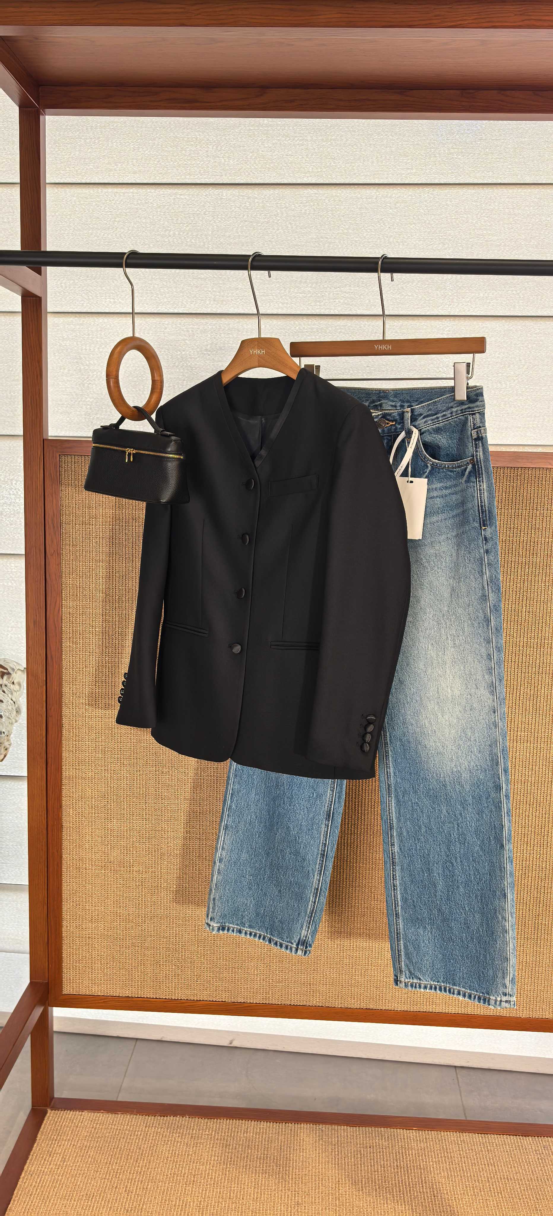 Nouveauté printemps 26 : Blazer en laine mélangée avec col en soie pour femme