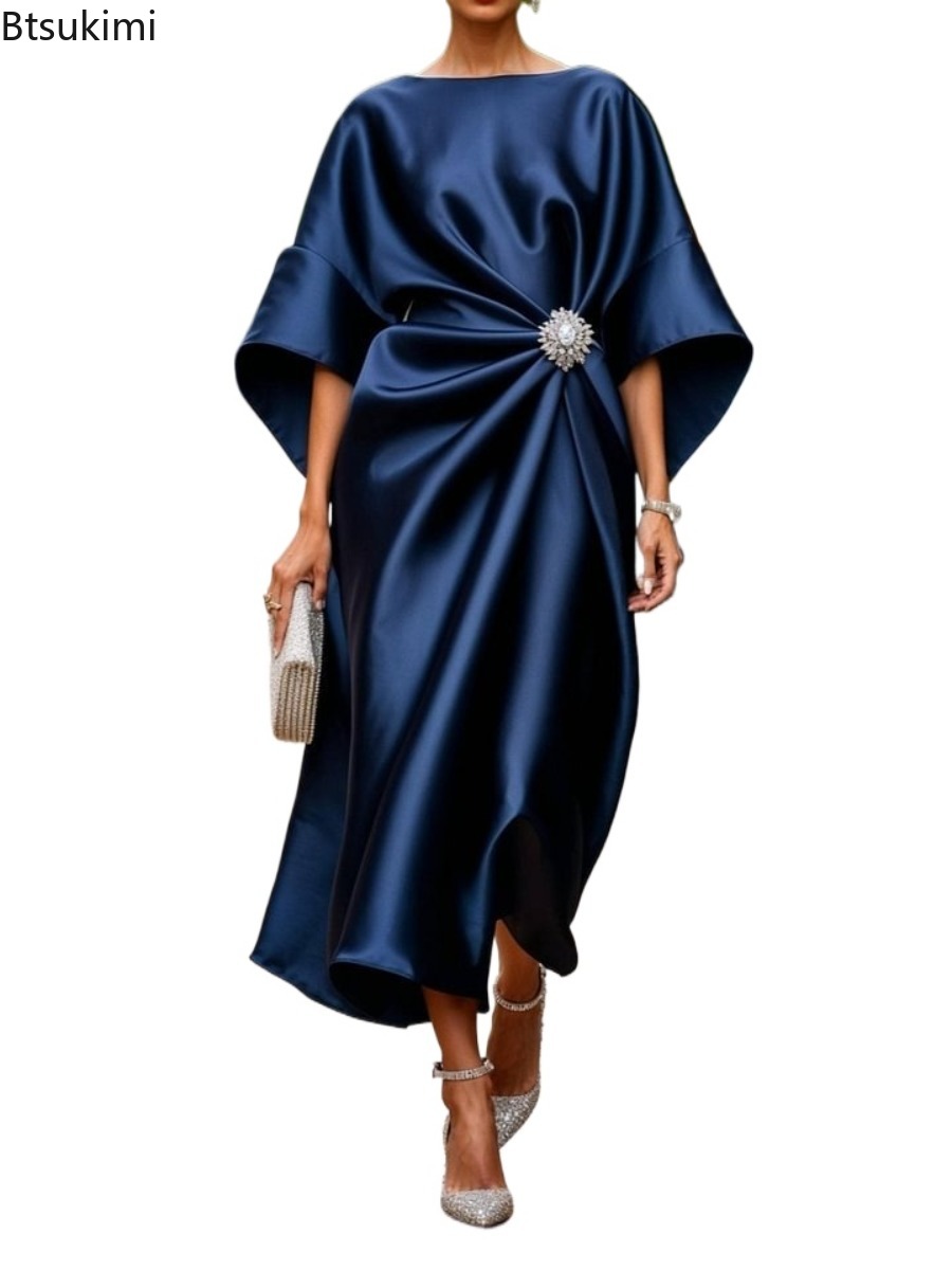 Nouvelle Robe de Soirée et de Cocktail Élégante pour Femme 2026 en Satin à Col Rond et Manches Chauve-Souris avec Décoration Strass à la Taille et Effet Froncé