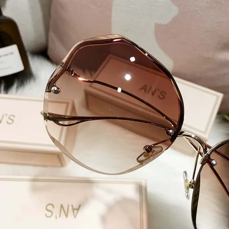 Lunettes de soleil carrées élégantes pour hommes et femmes, lunettes de soleil d'extérieur décontractées, miroir de créateur, nuances de voyage