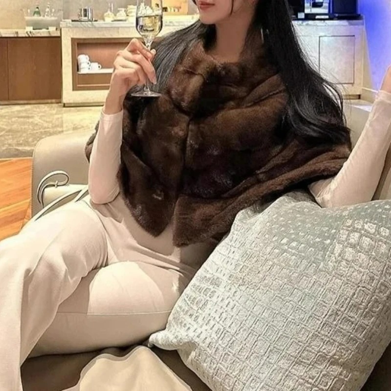 Veste d'hiver femme nouveau en manteaux 2025 automne et hiver nouveau manteau court manteau de fourrure femmes polyvalent court châle fourrure Blouson