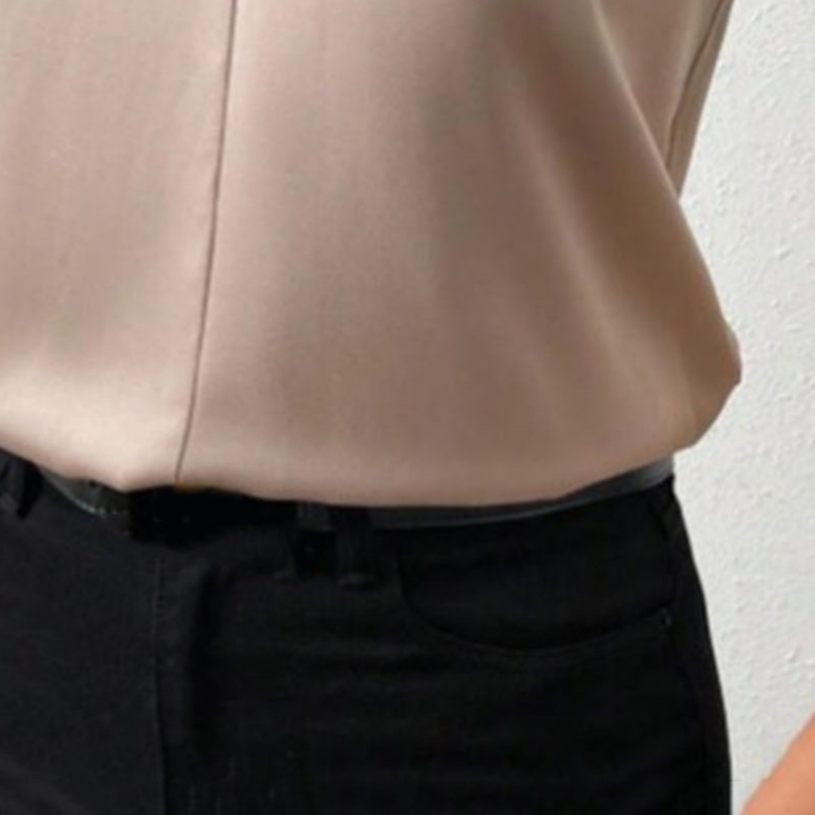 Débardeur en Satin lisse pour femmes, haut d'été, col licou, sans manches, coupe ample, Imitation soie, gilet de fête, de bureau, vêtements de travail