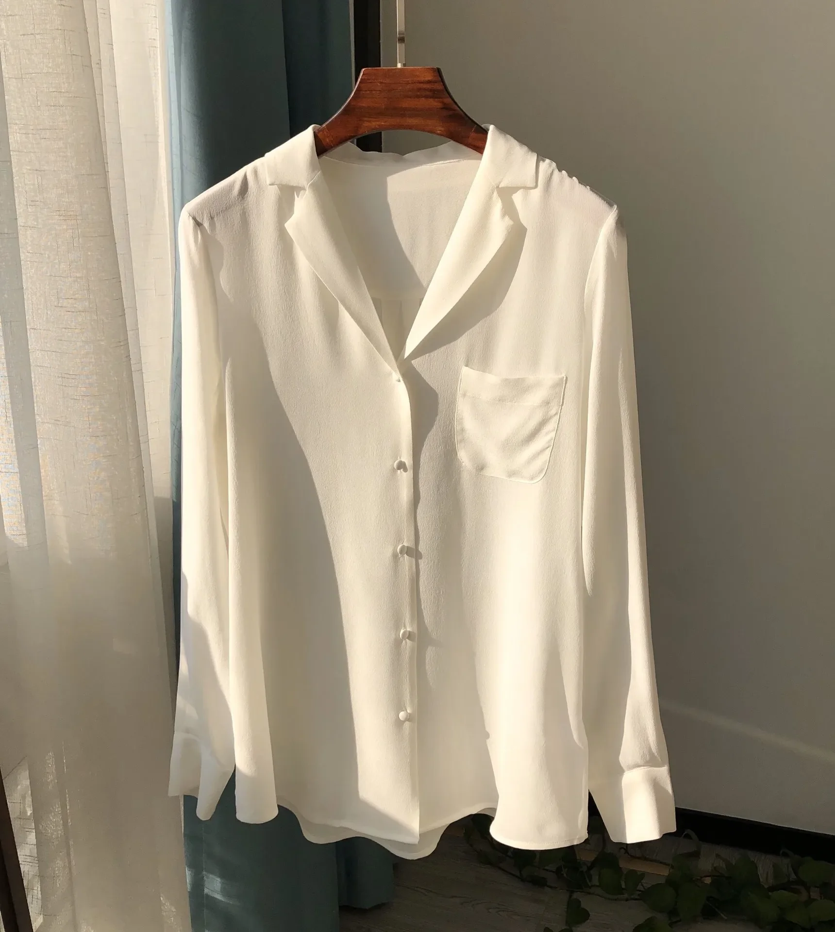 Chemise en crêpe de soie pour femmes, couleur élégante, col de costume Vintage, col en v, petite boucle avec poche, lavage au sable, chemisier en soie de mûrier pour femmes