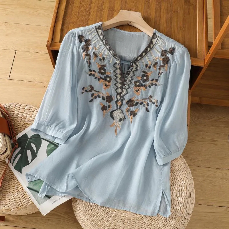 Chemisier en lin et coton brodé style ethnique pour femme, décontracté d'été, ample, manches 3/4, col en V, motif floral bohème, hauts pour le quotidien