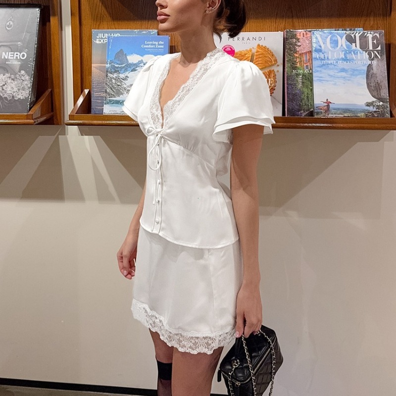 Ensemble 2 Pièces en Satin et Dentelle pour Femme, Col V, Manches Courtes, Haut à Lacets et Mini-Jupe, Nouvelle Collection 2026, Tenue de Soirée et de Vacances