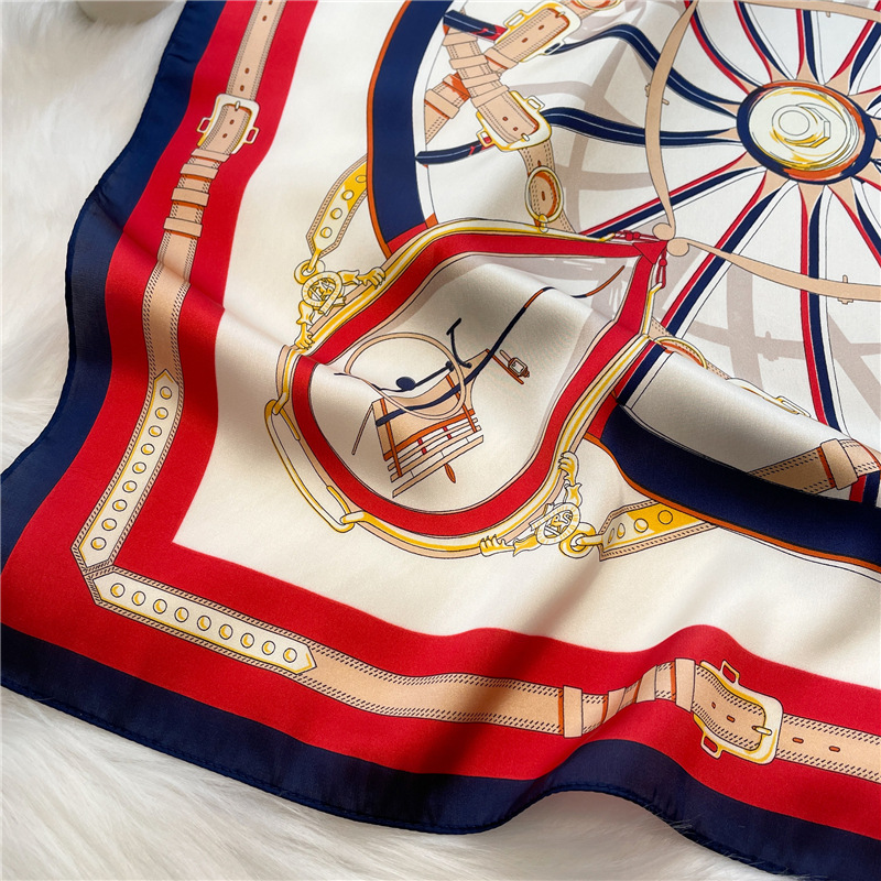 Foulard imprimé chaîne de luxe, Imitation soie, Style à la mode, couvre-chef de protection solaire, populaire, plage, voyage, carré, 70x70cm