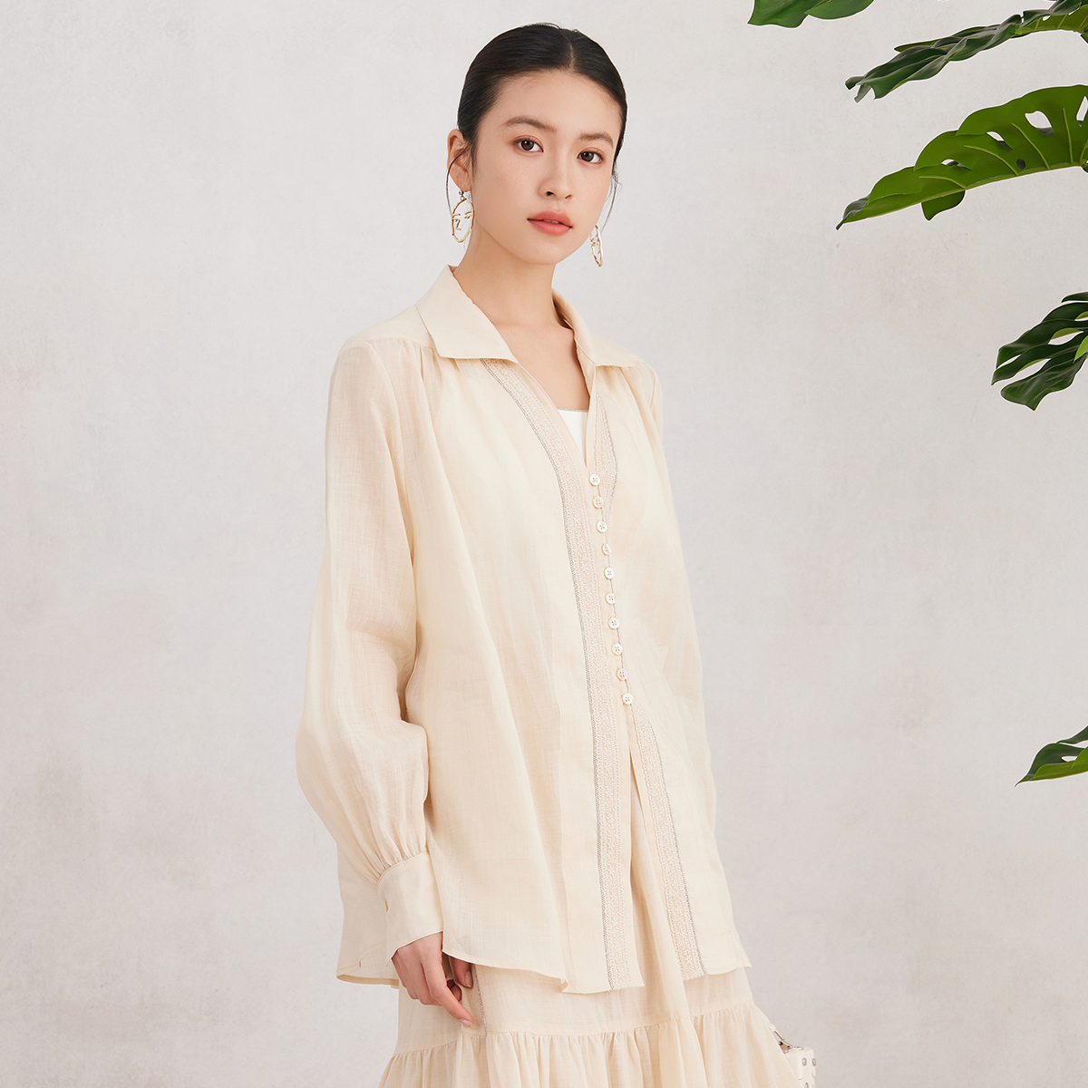 K3089W vêtements de luxe pour femmes 100% Ramie dames printemps été chemisier blanc translucide respirant et confortable