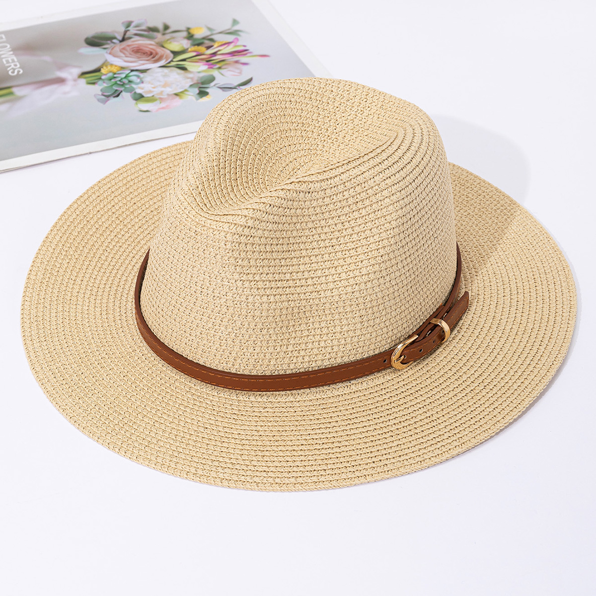 Chapeau de paille Panama, chapeau haut-de-forme jazz féminin, chapeau de protection solaire et pare-soleil tissé à la mode pour hommes et femmes, printemps et été