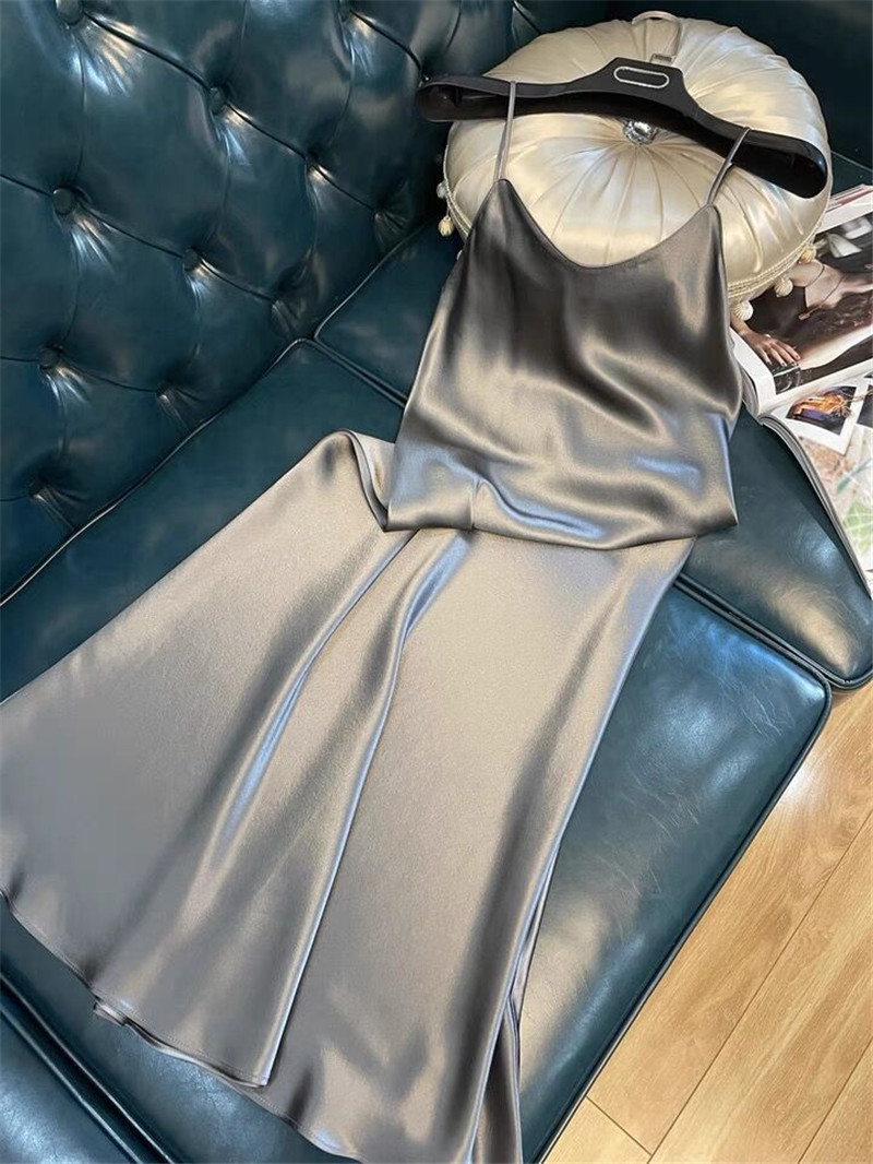 Robe longue en satin pour femme, sans manches, col en V, couleur unie, élégante, style vintage, bretelles spaghetti, été 2026