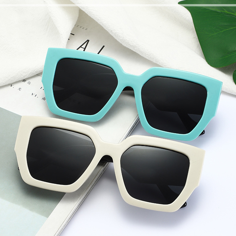 Nouvelles Lunettes de Soleil Carrées de Luxe Tendance pour Femme, Style Rétro Oversize, Monture Large Noire, Protection UV400, Oculos Sexy
