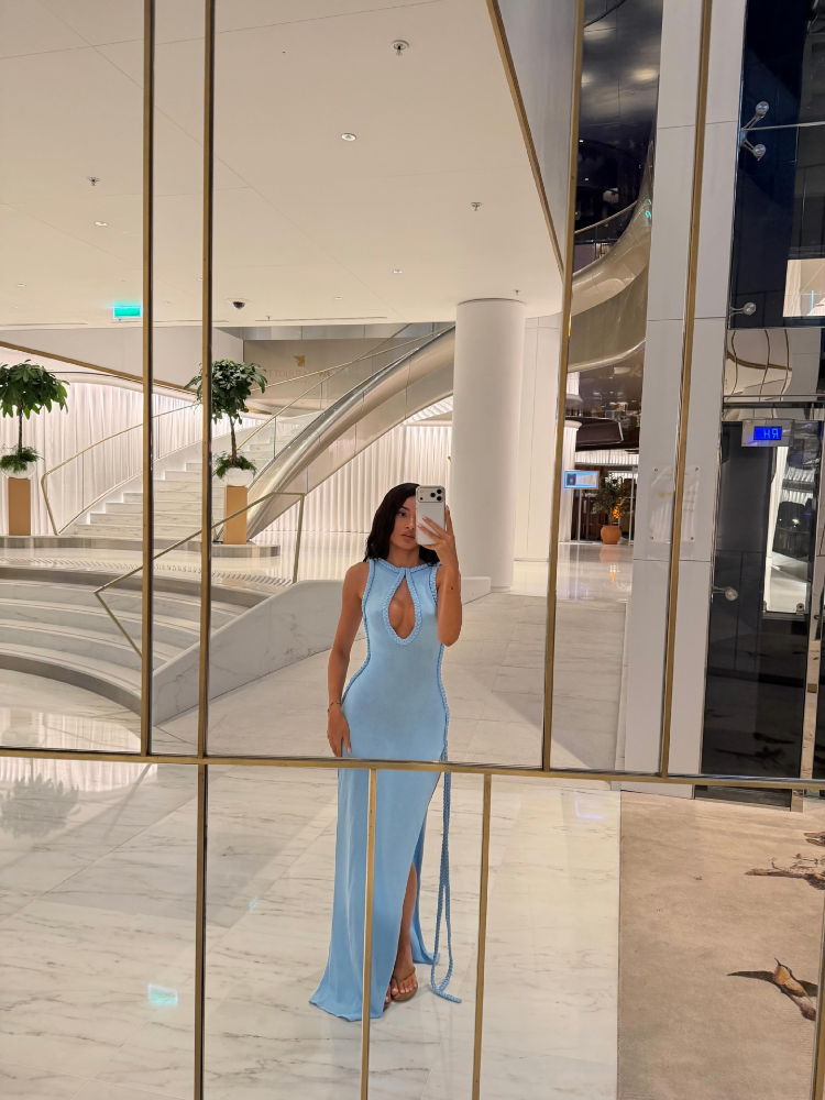 Robe longue élégante pour femme avec fente haute, bordure tressée, sans manches, dos nu, décolleté en clé, couleur unie, robe d'été sexy et tendance