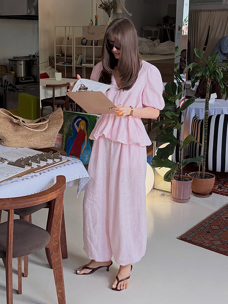 Ensemble décontracté pour femme : chemise à volants et col en V profond à manches courtes bouffantes, pantalon large à revers amples – Nouvelle collection été 2026