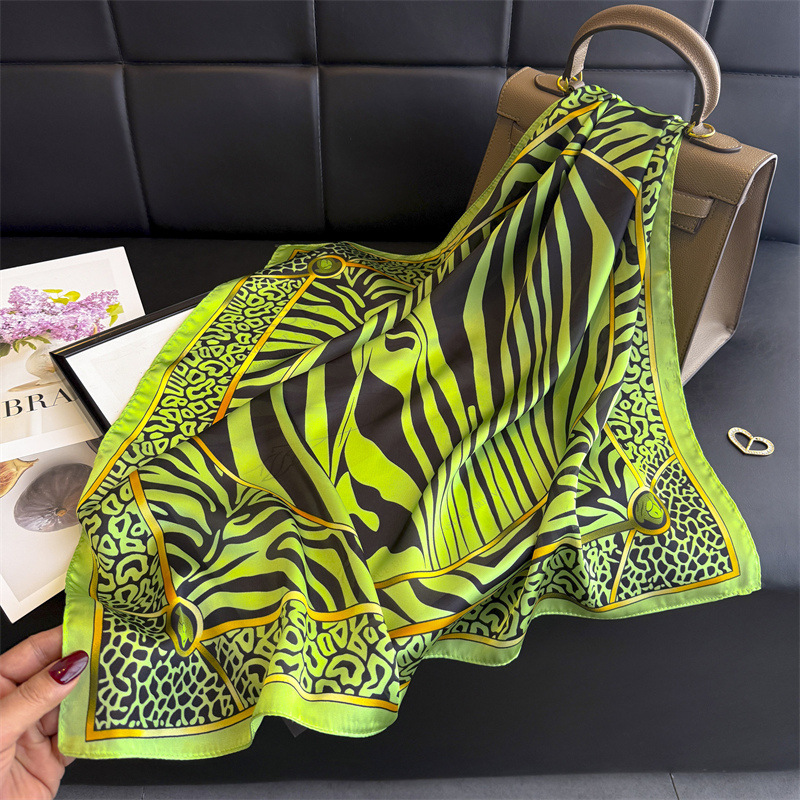 Écharpe de mode en soie, Hijab, Châle carré, Bandana, Bandeau, Foulard, Bandeaux pour cheveux, Foulards de luxe de créateur, Ruban pour femme