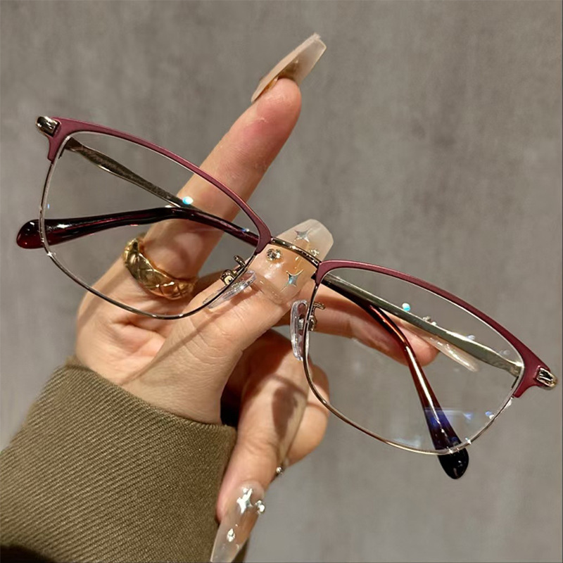 2025 nouveau Style lunettes de lecture mode hommes et femmes Anti lumière bleue lunettes classiques à la mode rétro lunettes