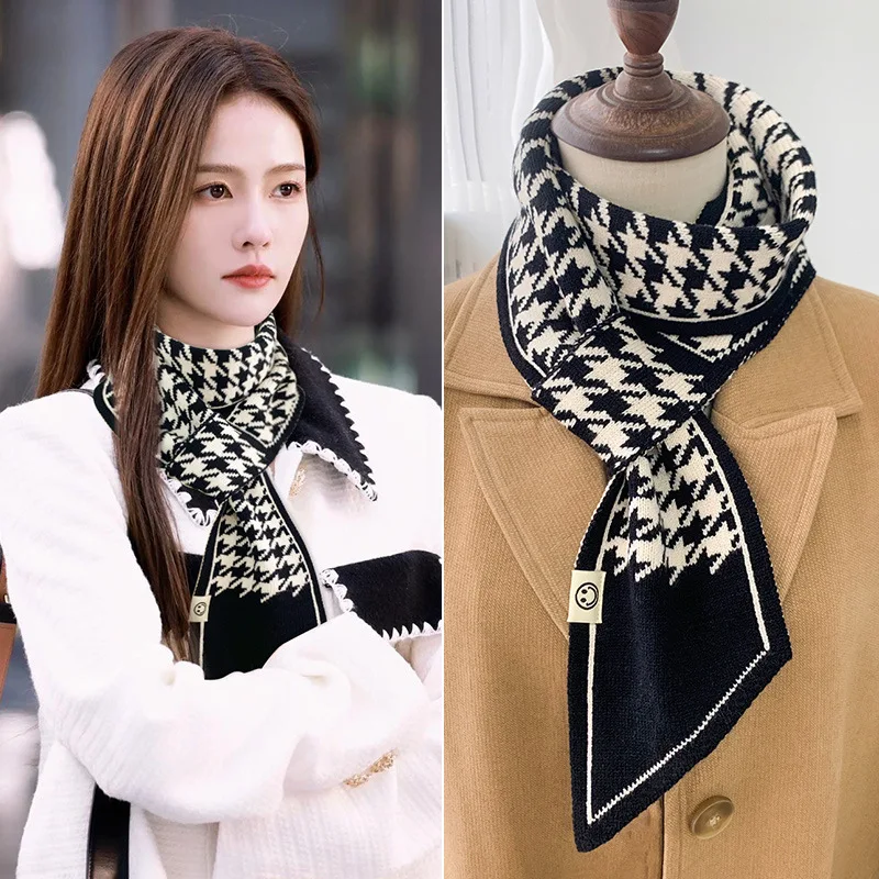 Écharpe tricotée pour femmes, offre spéciale de la saison, nouveau Triangle d'hiver, Protection du cou, petit chauffe-cou, motif à carreaux, polyvalent, chaud