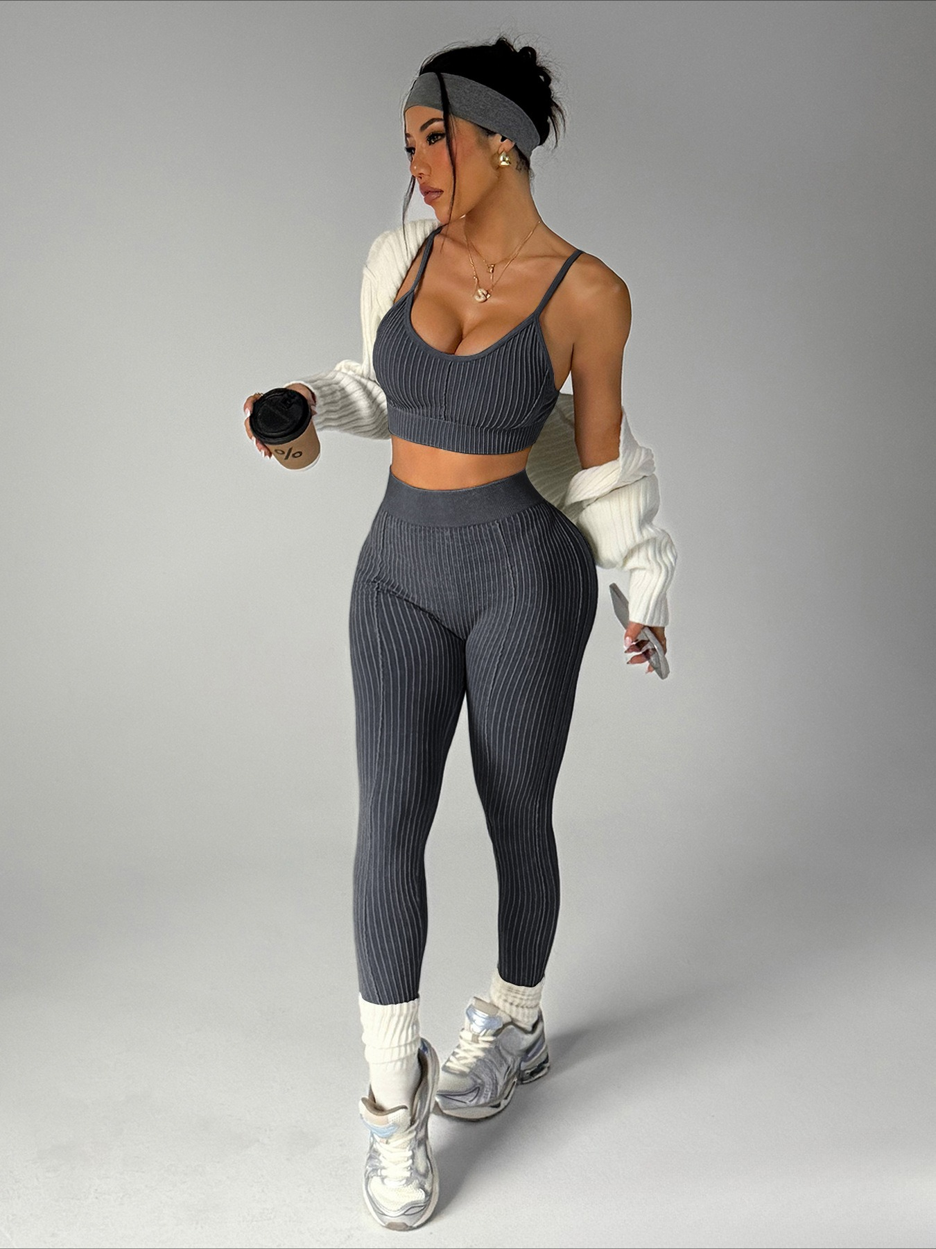 Nouveau survêtement sans couture pour femmes mode hauts courts + pantalons 2 pièces ensemble course Fitness sport tenue de gymnastique femme serré ensembles de Yoga